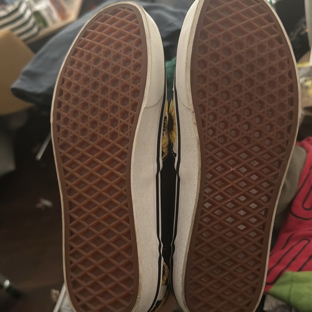 Vans - Picture 4 of 4
